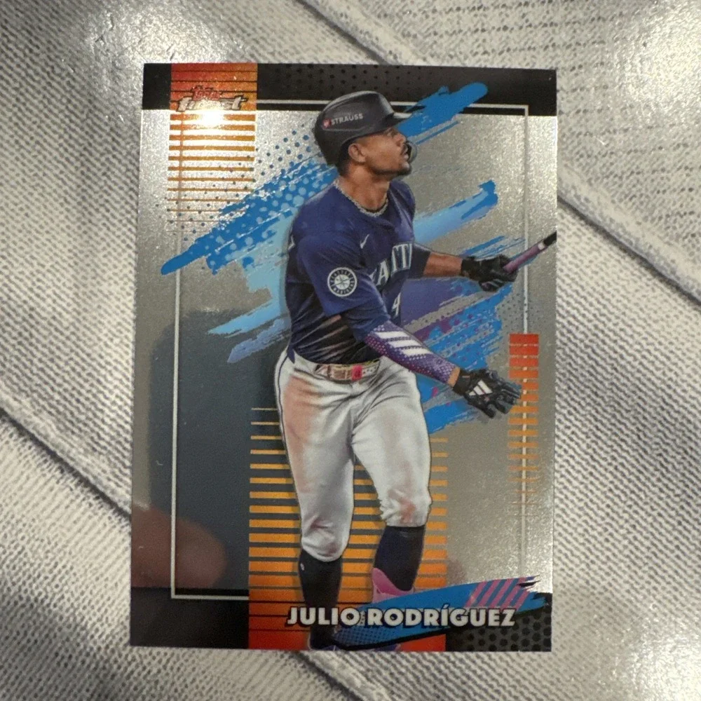 2026 Topps Finest Julio Rodriguez #130 Uncommon Seattle Mariners Baseball Card
